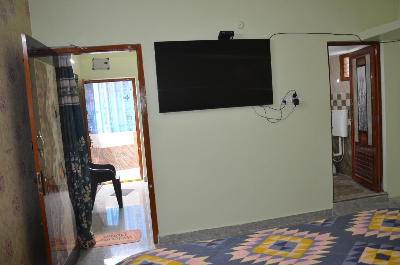 Manohars New Home Tirupati Esterno foto