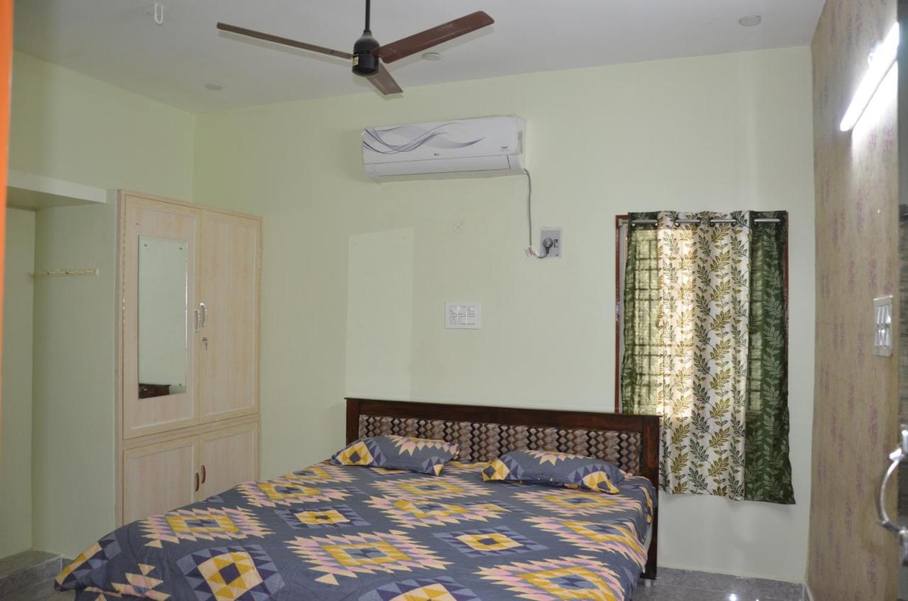 Manohars New Home Tirupati Esterno foto