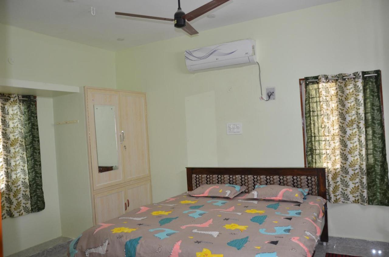 Manohars New Home Tirupati Esterno foto